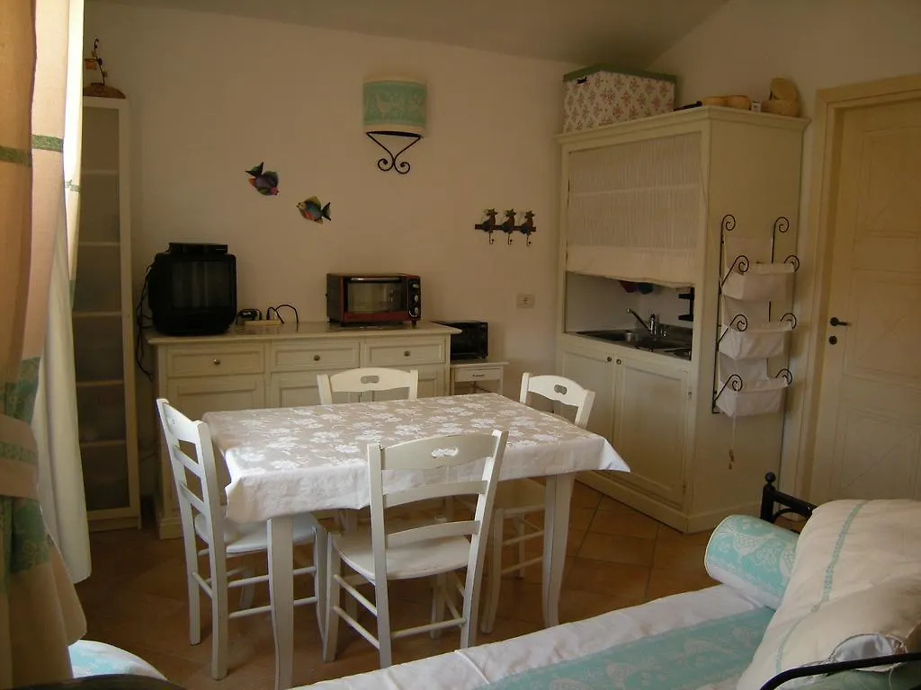 Mare & Mirice - Case Appartamenti Vacanza Aglientu 0*,  Olaszország